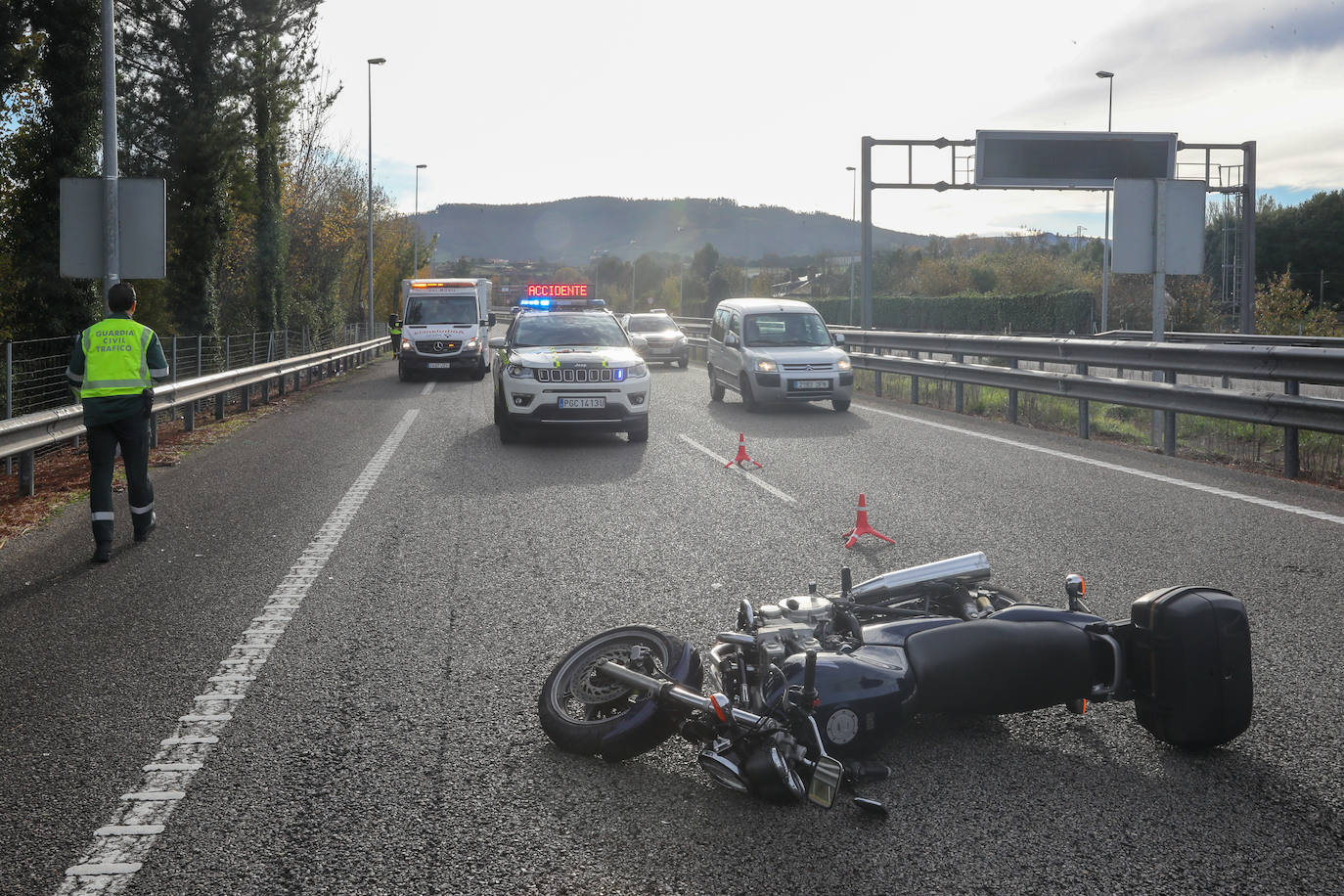 Fotos Muere El Hombre Que Resultó Herido Grave Tras Caer Con Su Moto En La A 8 El Comercio 1052